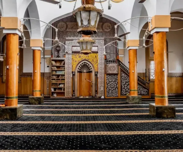 Elegant Mosque Carpets for Comfort & Serenity in Dubai