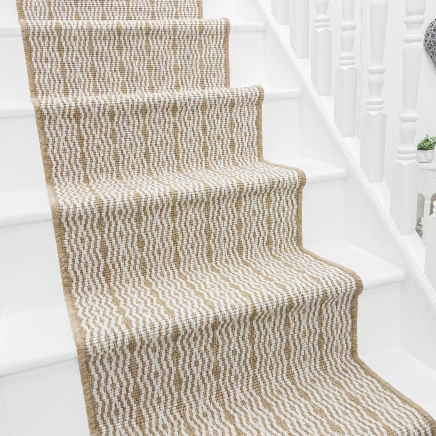 Cable Brown stair runner